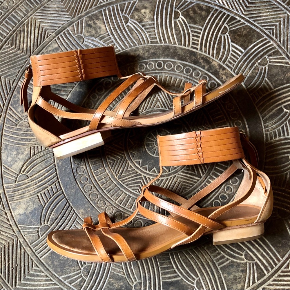 COACH Nillie Gladiator Sandals Tan Leather 9B